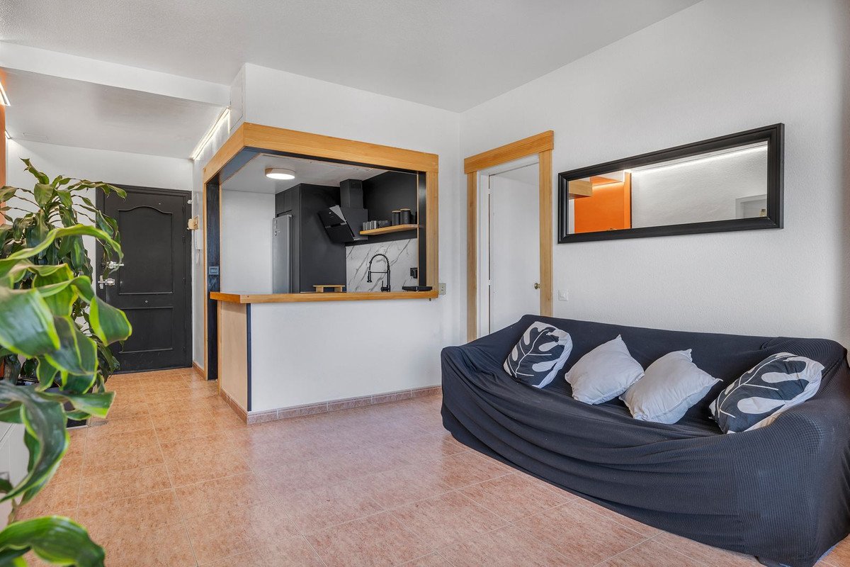 1 Bed Middle Floor Apartment in Torremolinos
