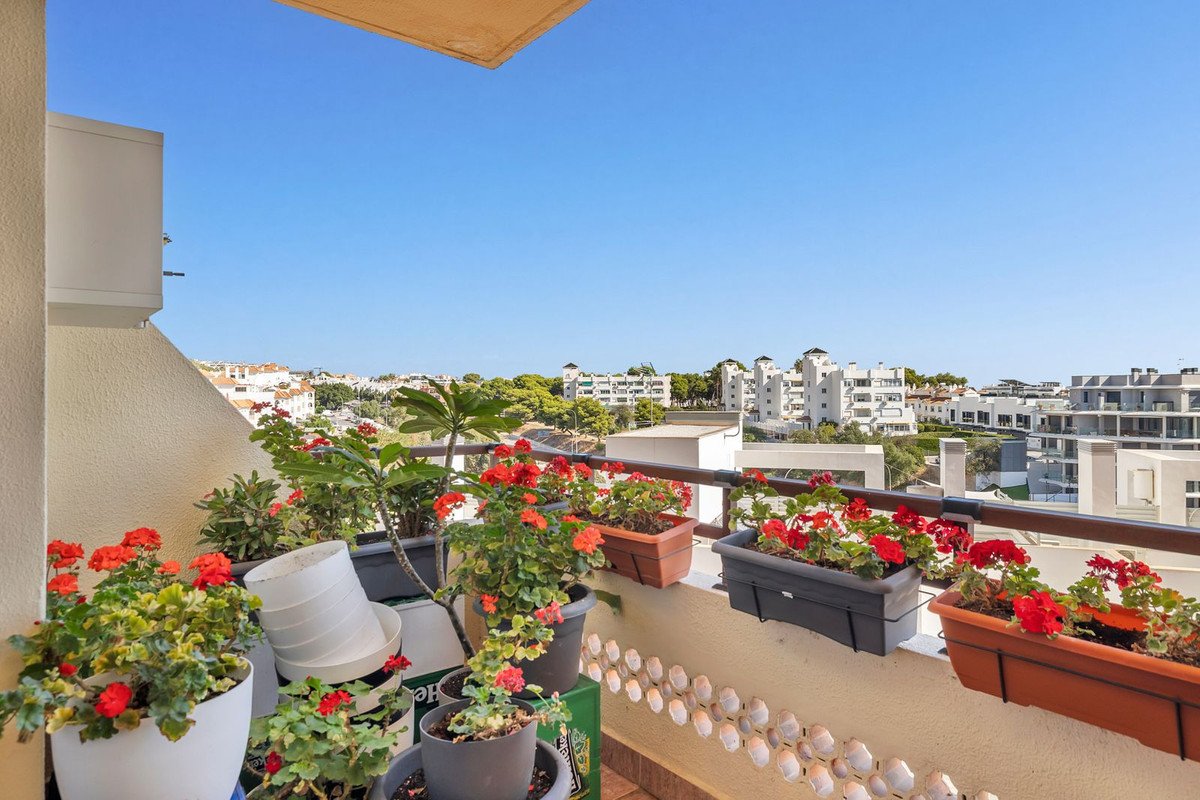 1 Bed Middle Floor Apartment in Torremolinos