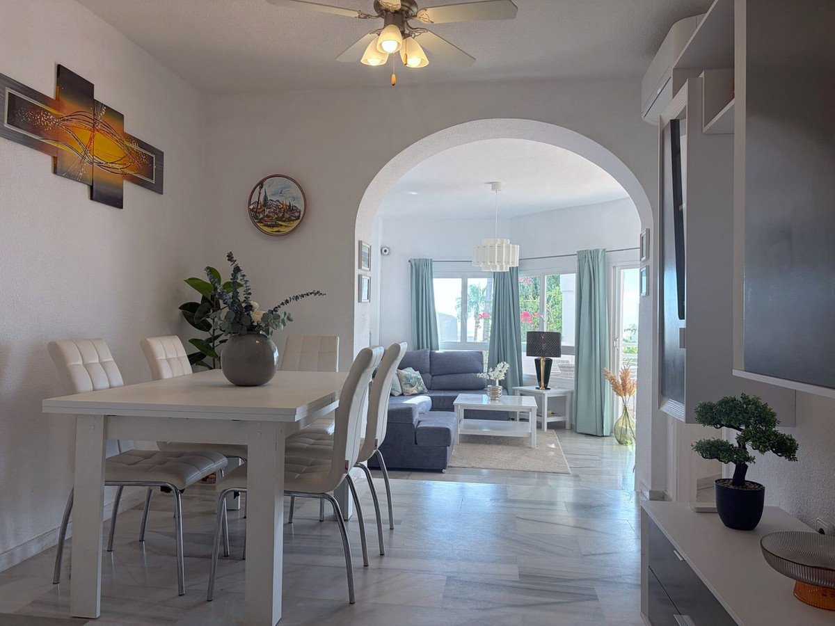 2 Bed Ground Floor Apartment in Calahonda