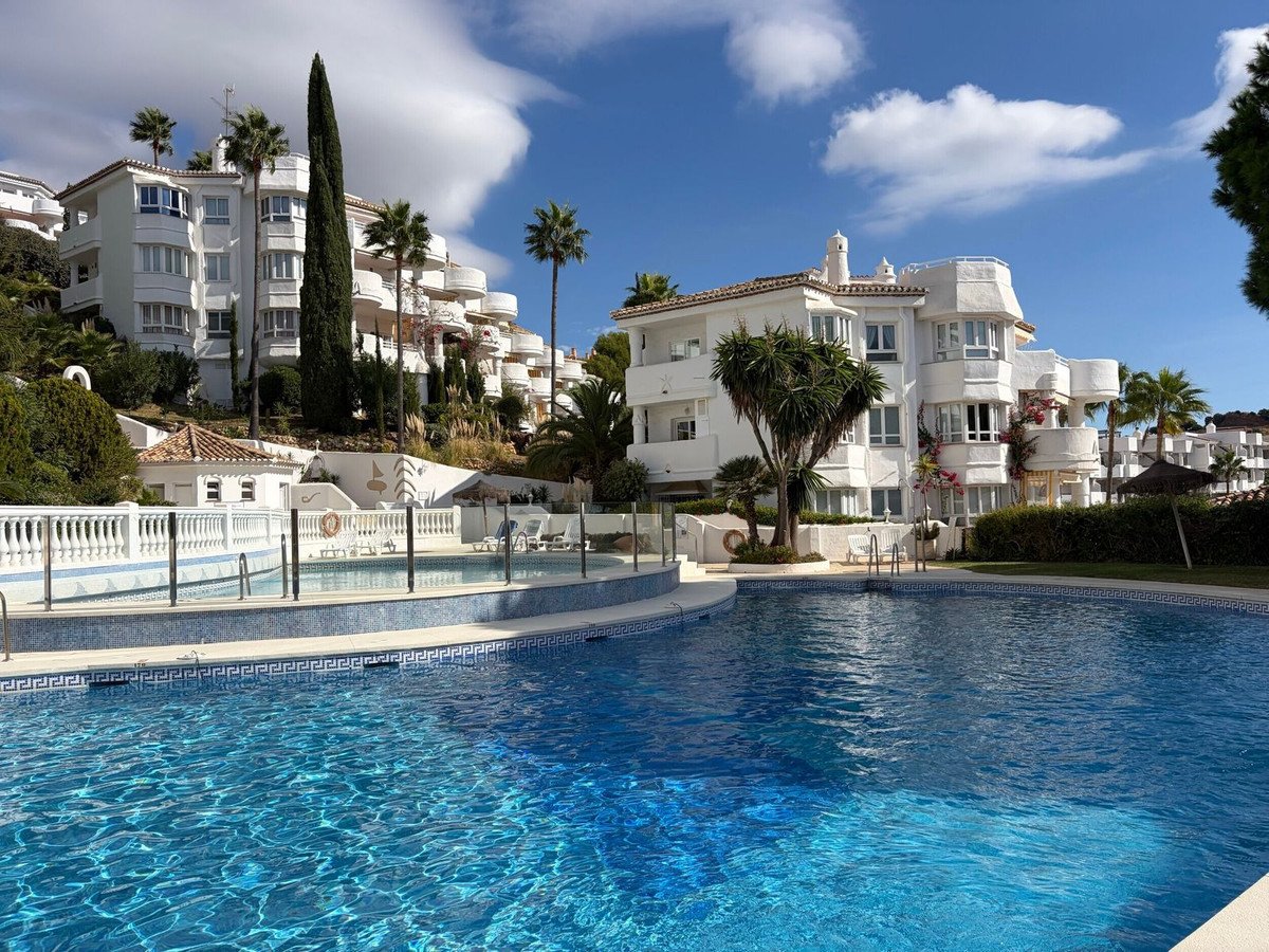 2 Bed Ground Floor Apartment in Calahonda