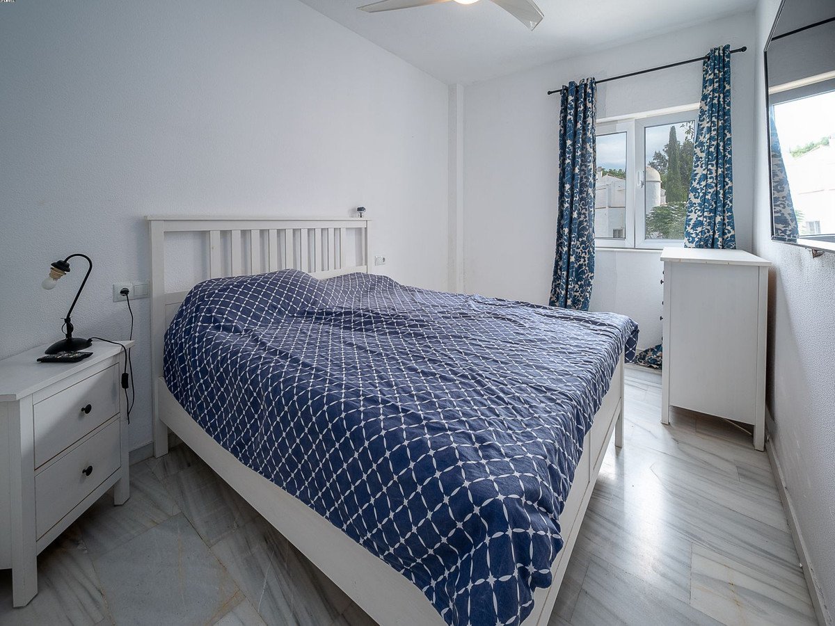2 Bed Middle Floor Apartment in Mijas Golf