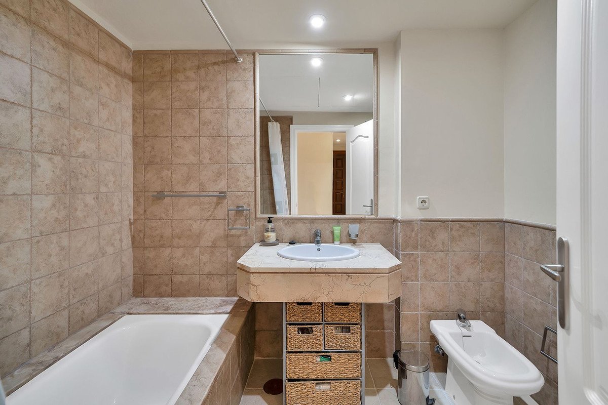 2 Bed Ground Floor Apartment in Atalaya