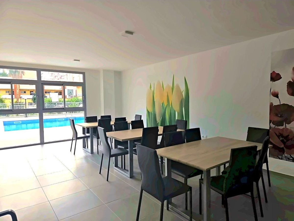 3 Bed Middle Floor Apartment in Benalmadena Costa
