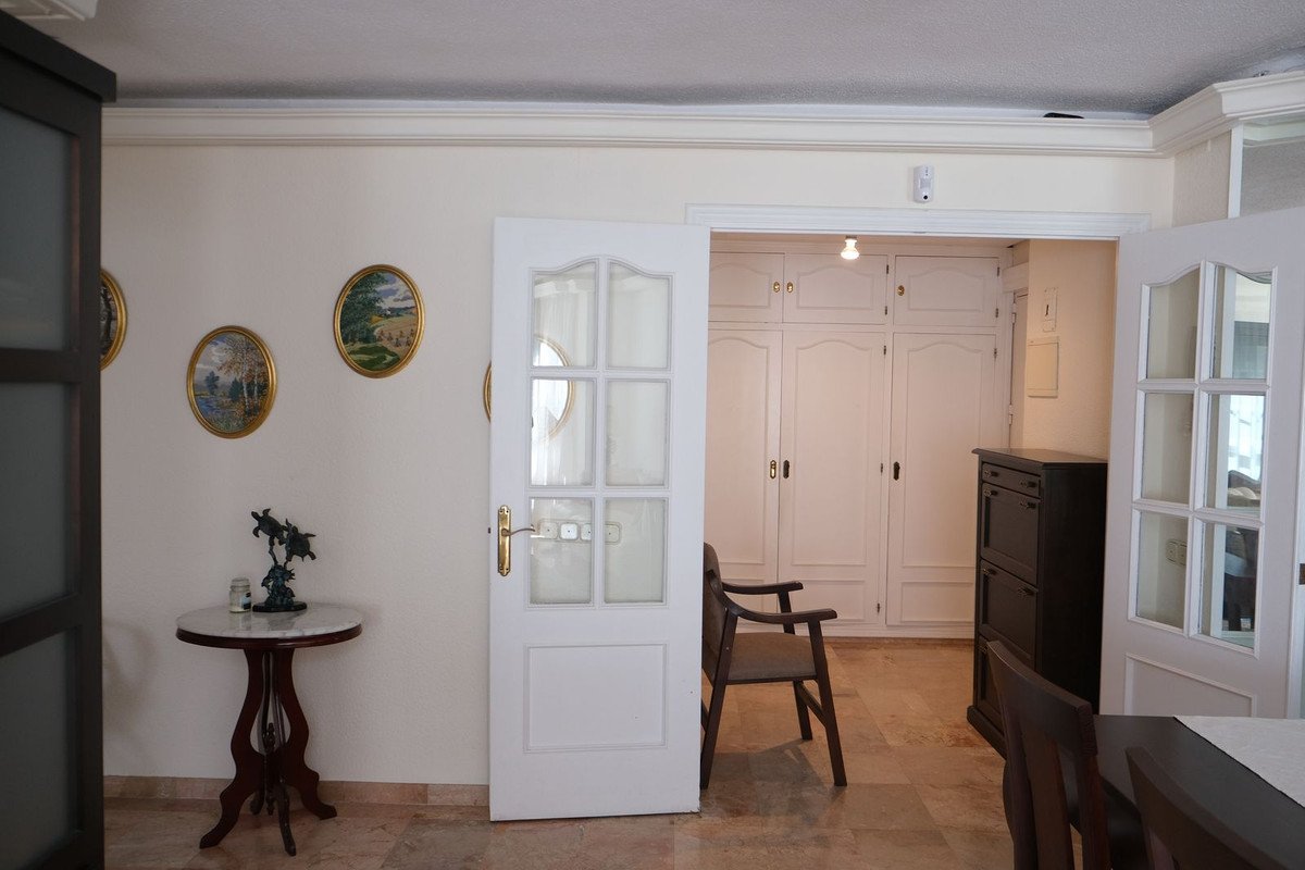 3 Bed Middle Floor Apartment in Marbella