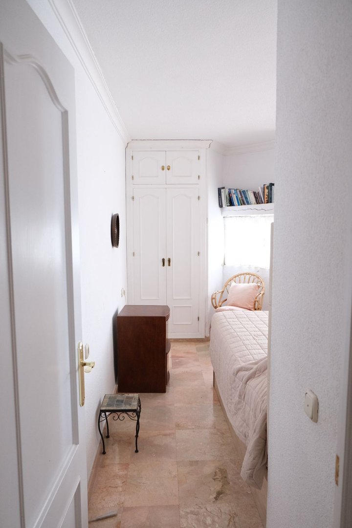3 Bed Middle Floor Apartment in Marbella