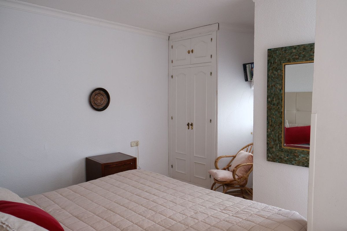 3 Bed Middle Floor Apartment in Marbella