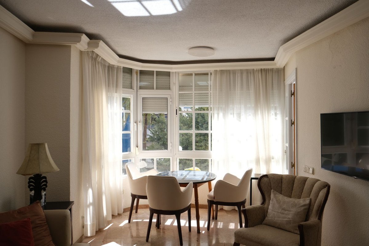 3 Bed Middle Floor Apartment in Marbella