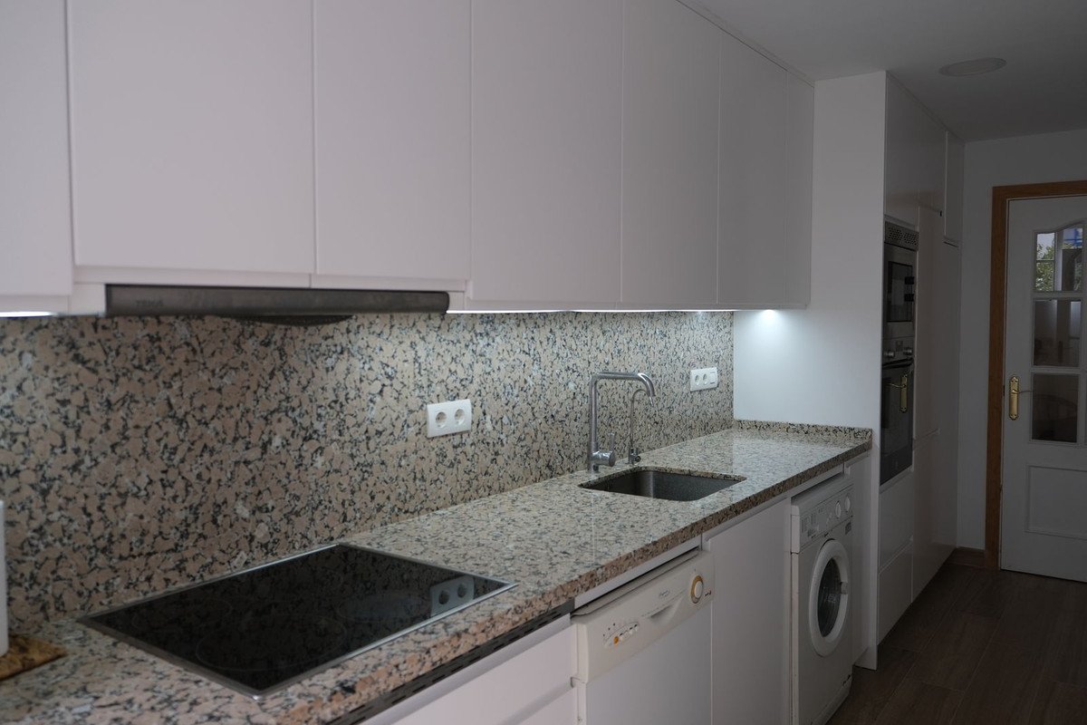 3 Bed Middle Floor Apartment in Marbella