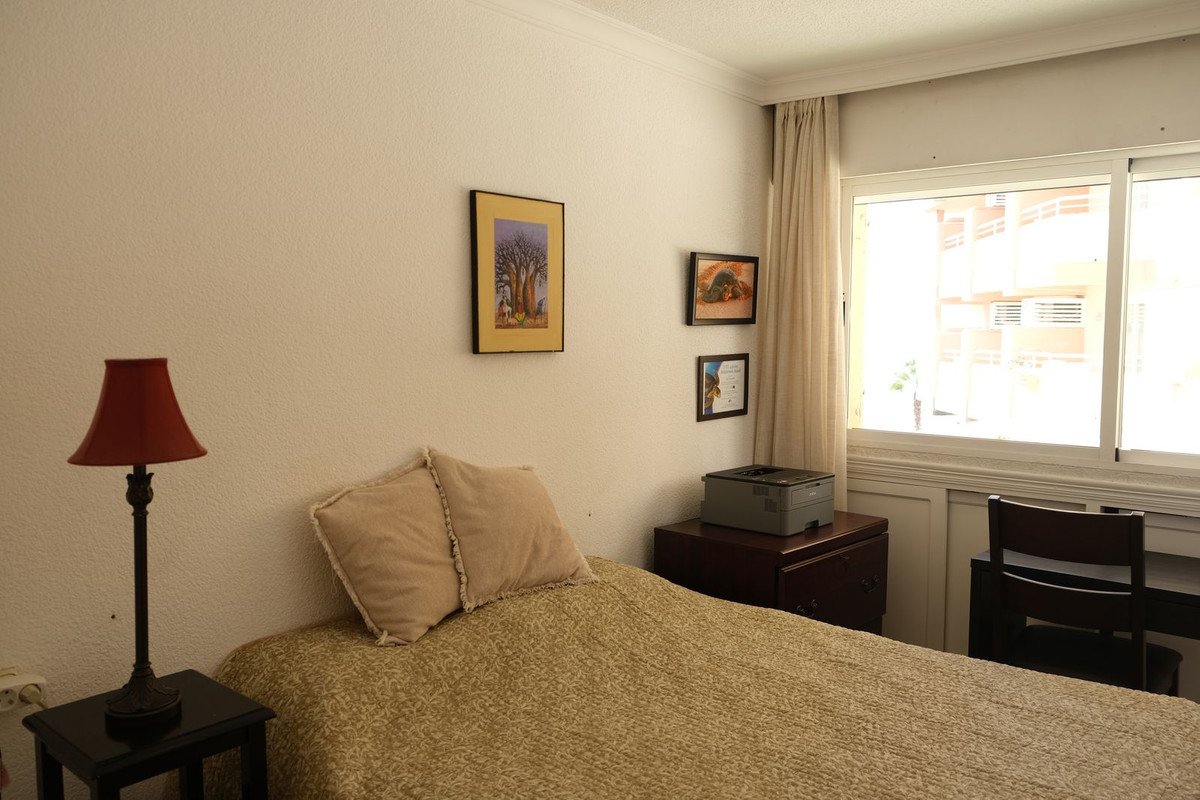 3 Bed Middle Floor Apartment in Marbella