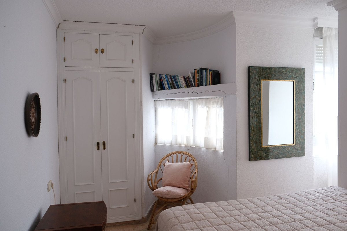 3 Bed Middle Floor Apartment in Marbella