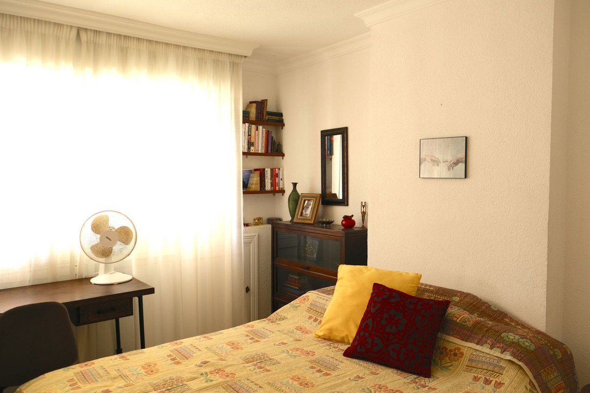 3 Bed Middle Floor Apartment in Marbella