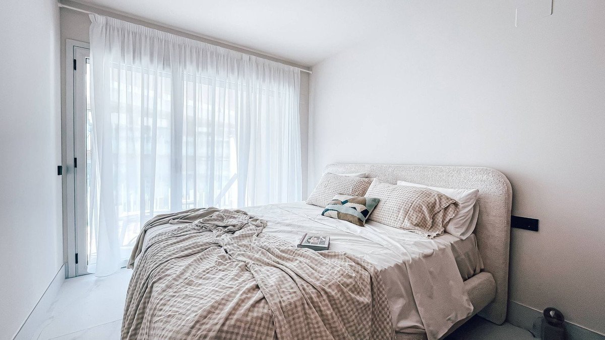 3 Bed Middle Floor Apartment in San Pedro de Alcántara