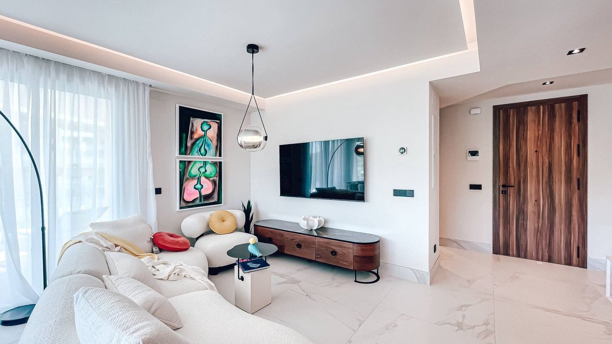 3 Bed Middle Floor Apartment in San Pedro de Alcántara