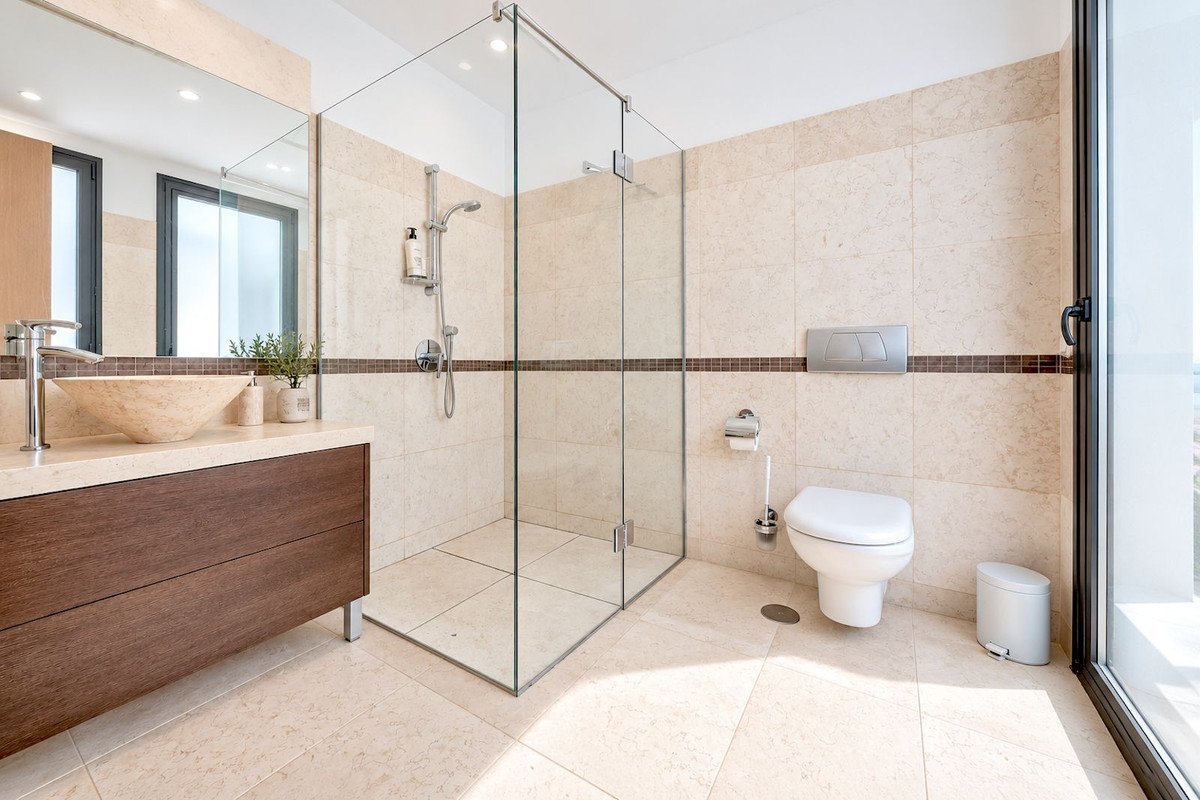 4 Bed Penthouse in Altos de los Monteros
