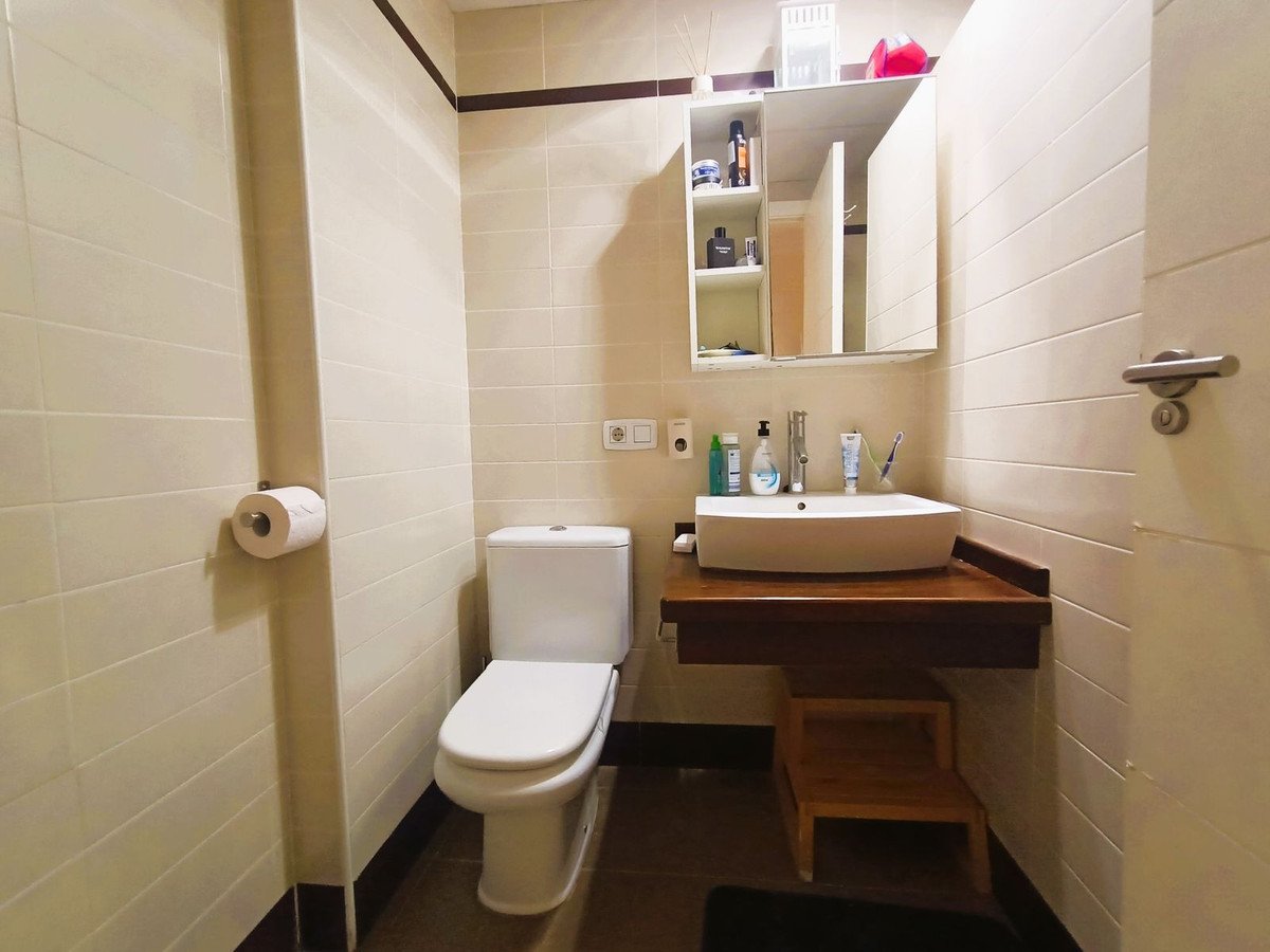2 Bed Ground Floor Apartment in La Duquesa