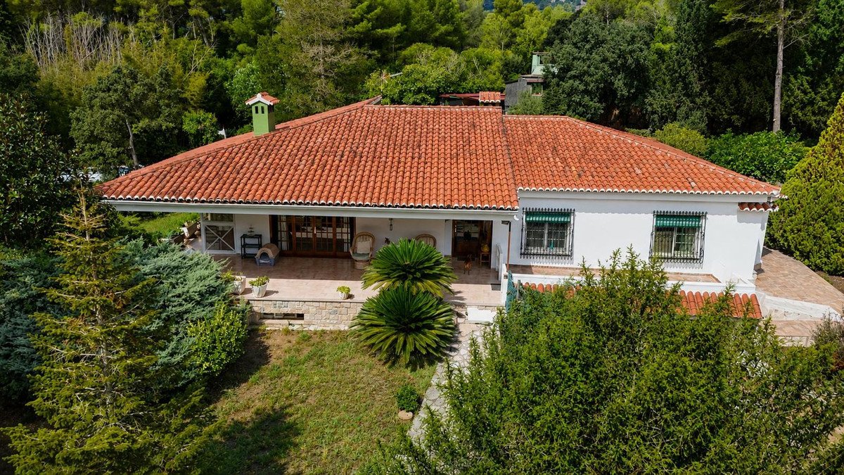4 Bed Detached Villa in Barx