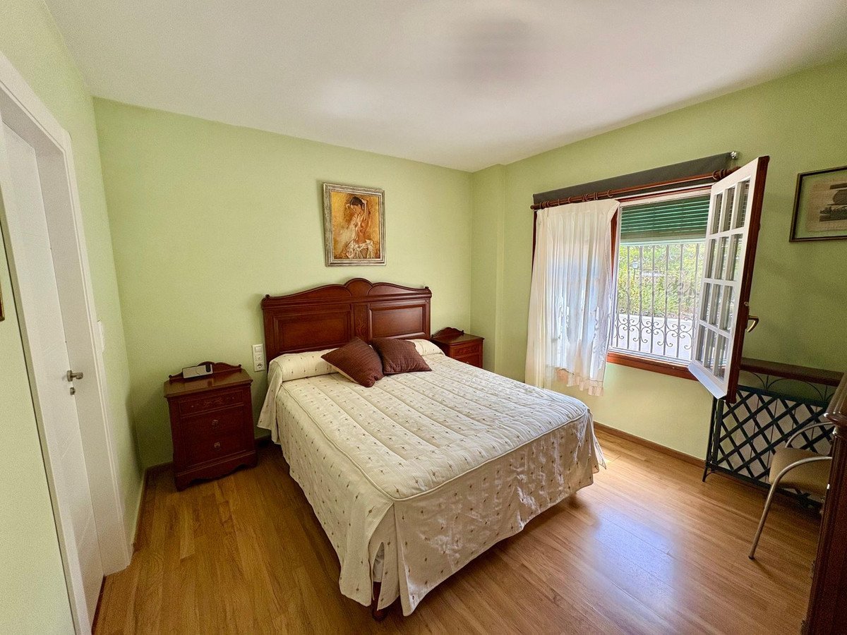4 Bed Detached Villa in Barx