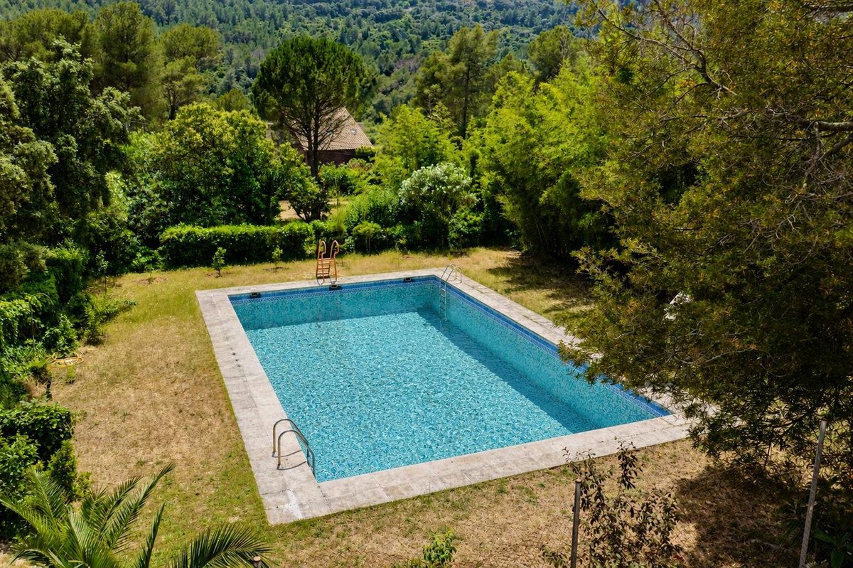 4 Bed Detached Villa in Barx