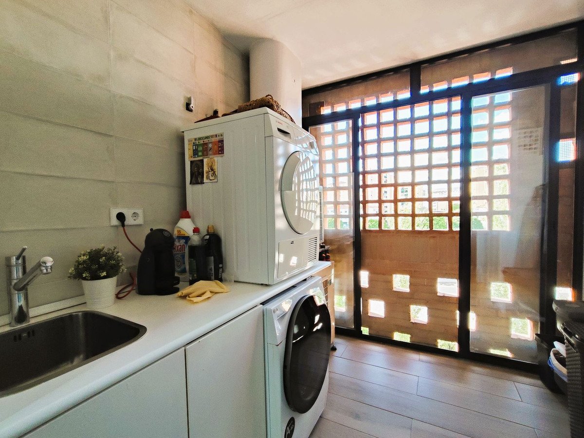 3 Bed Middle Floor Apartment in San Pedro de Alcántara