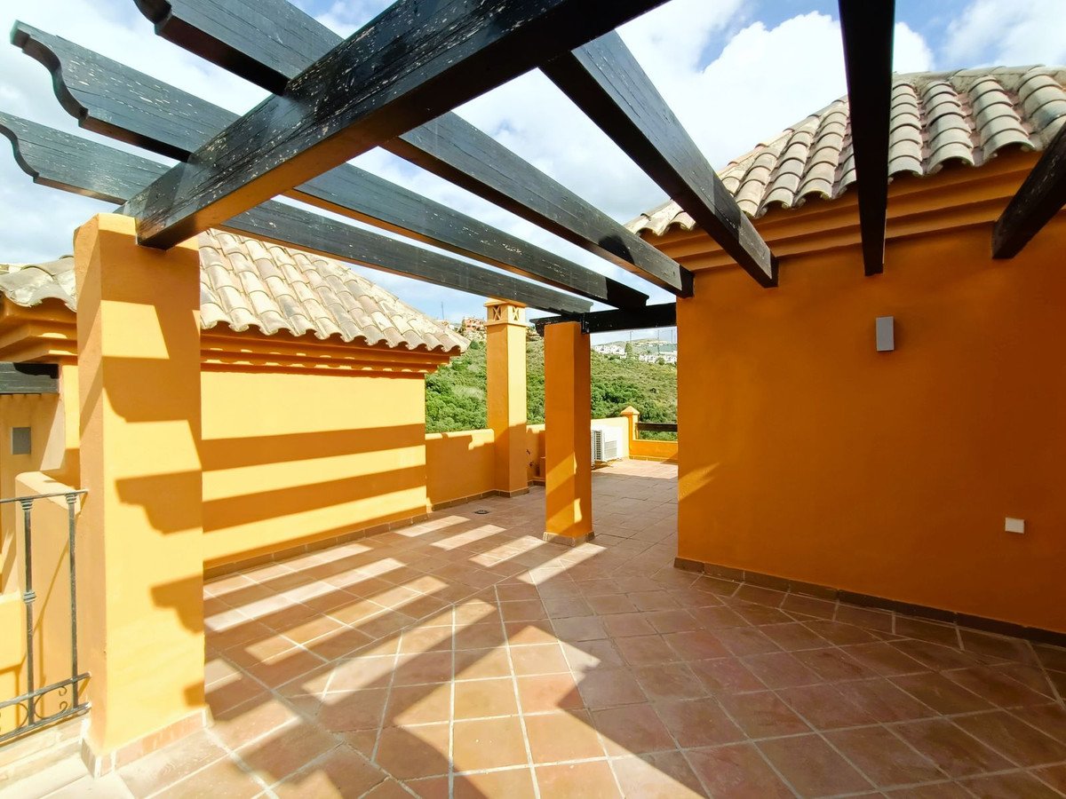 3 Bed Townhouse in El Paraiso