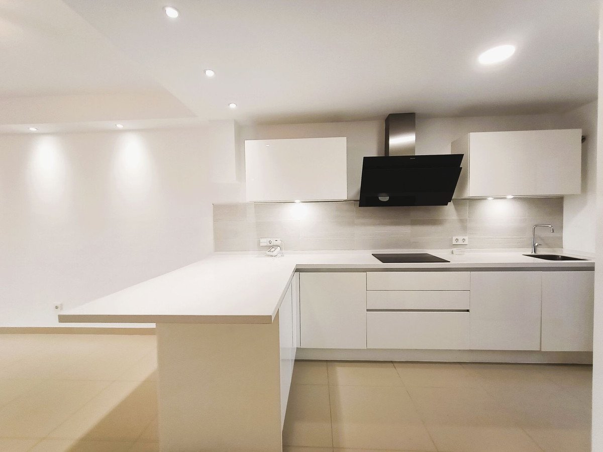 3 Bed Townhouse in El Paraiso