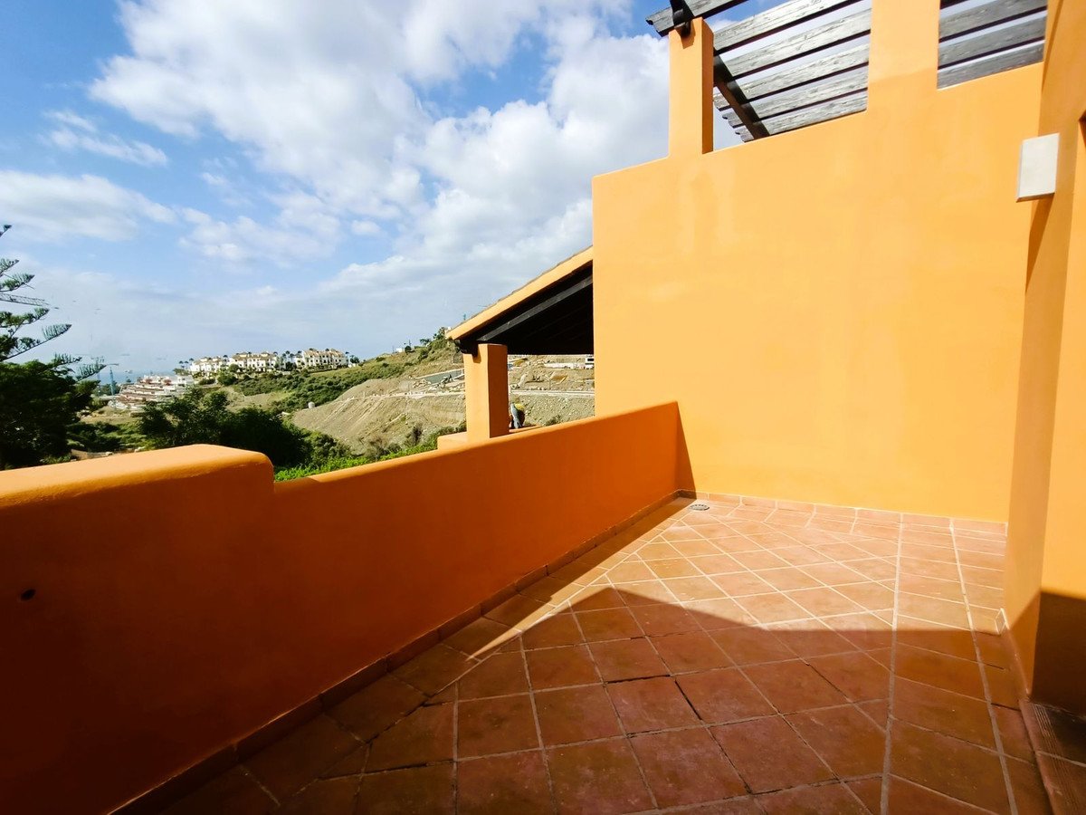 3 Bed Townhouse in El Paraiso