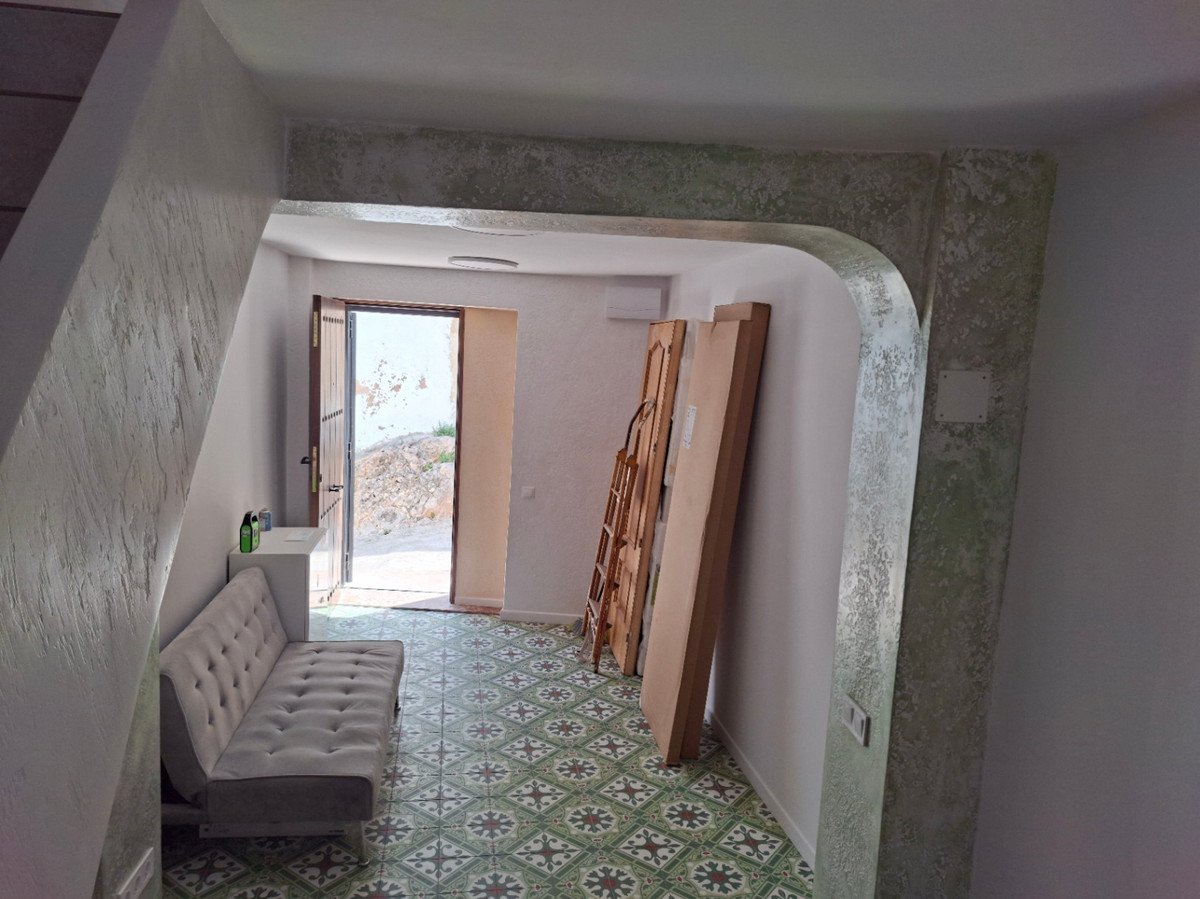 2 Bed Townhouse in Oliva
