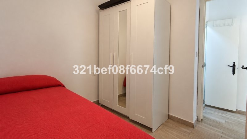 2 Bed Middle Floor Apartment in Teatinos