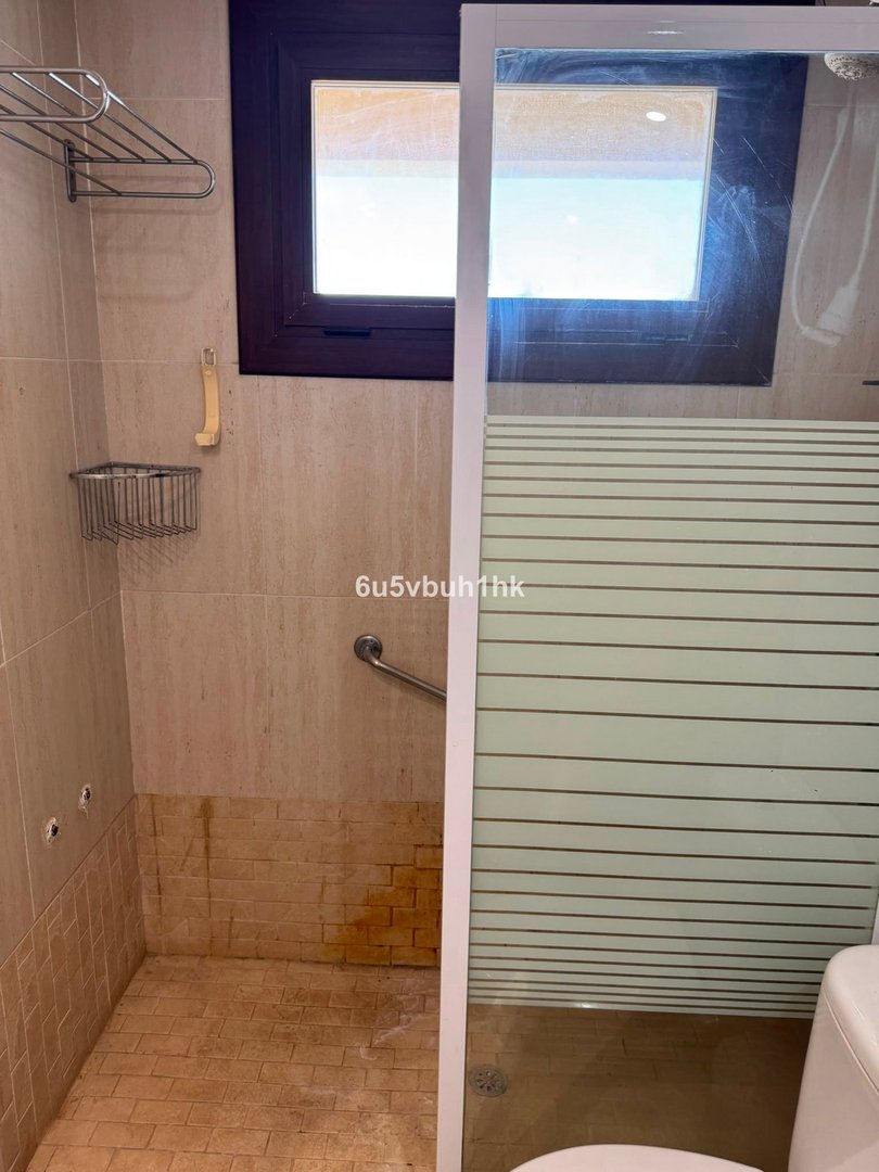1 Bed Middle Floor Apartment in Benalmadena Costa