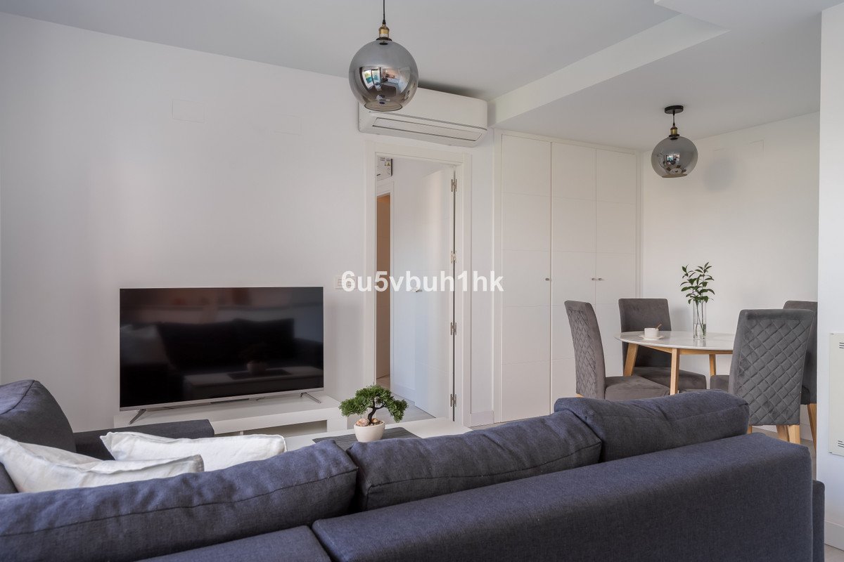 1 Bed Middle Floor Apartment in Las Lagunas