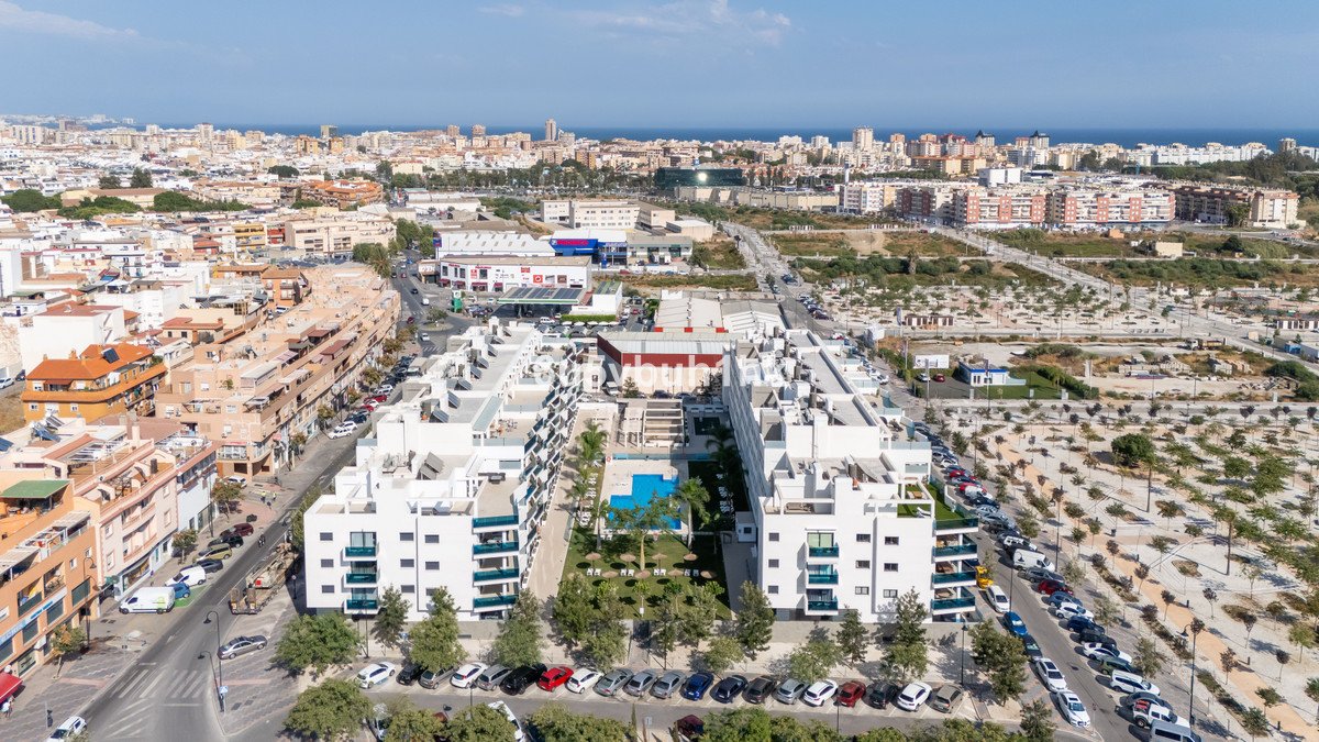1 Bed Middle Floor Apartment in Las Lagunas