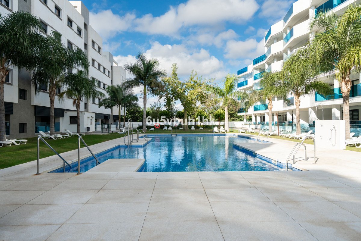 1 Bed Middle Floor Apartment in Las Lagunas