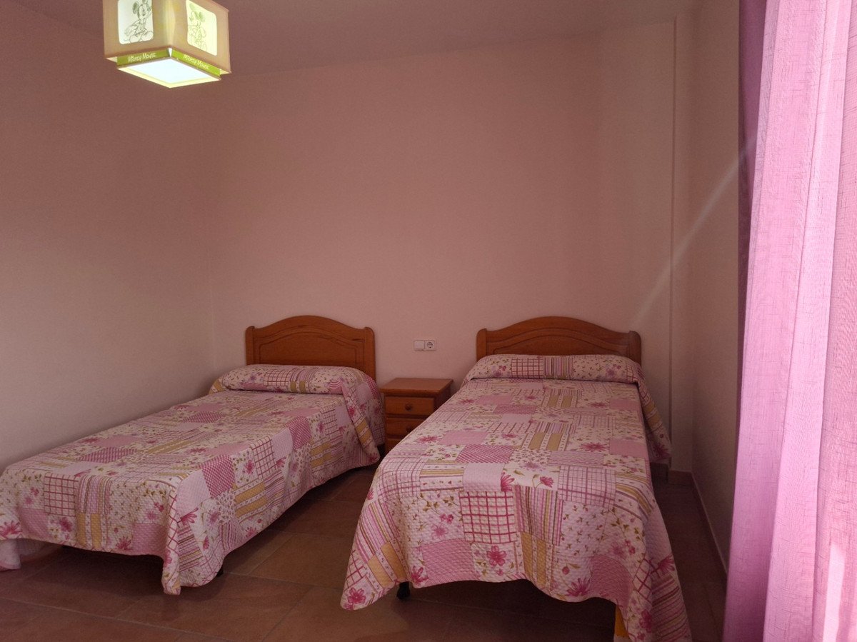 3 Bed Detached Villa in Playa