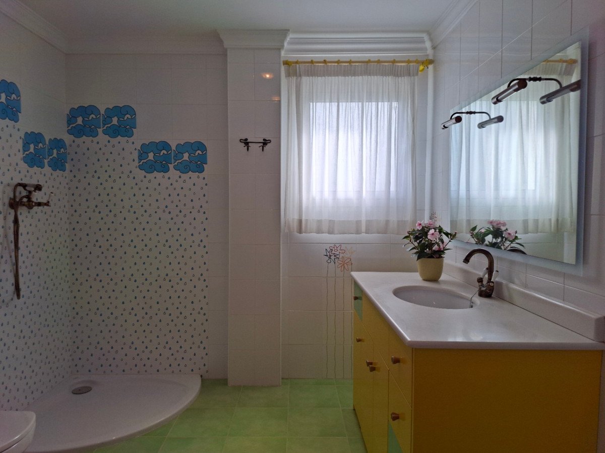 3 Bed Detached Villa in Playa