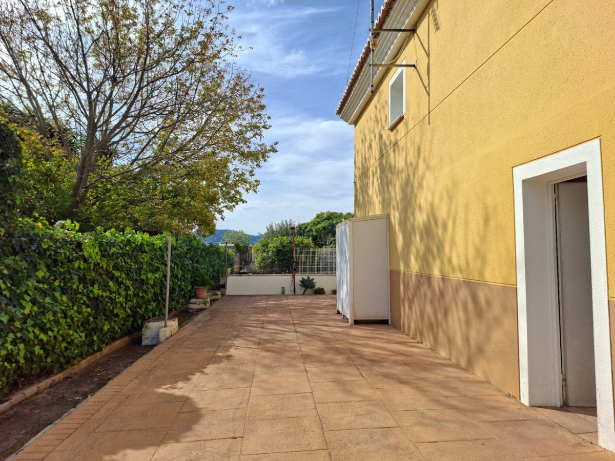 3 Bed Detached Villa in Playa