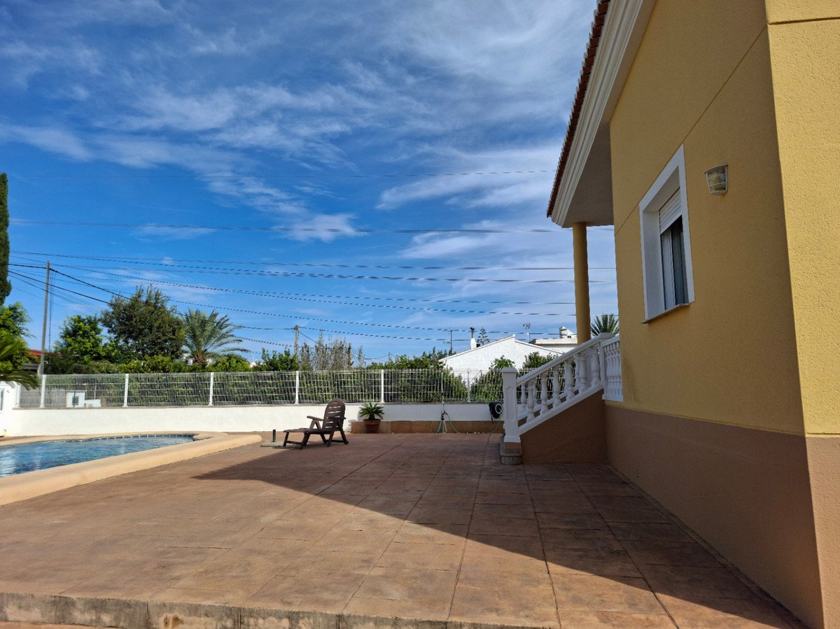 3 Bed Detached Villa in Playa