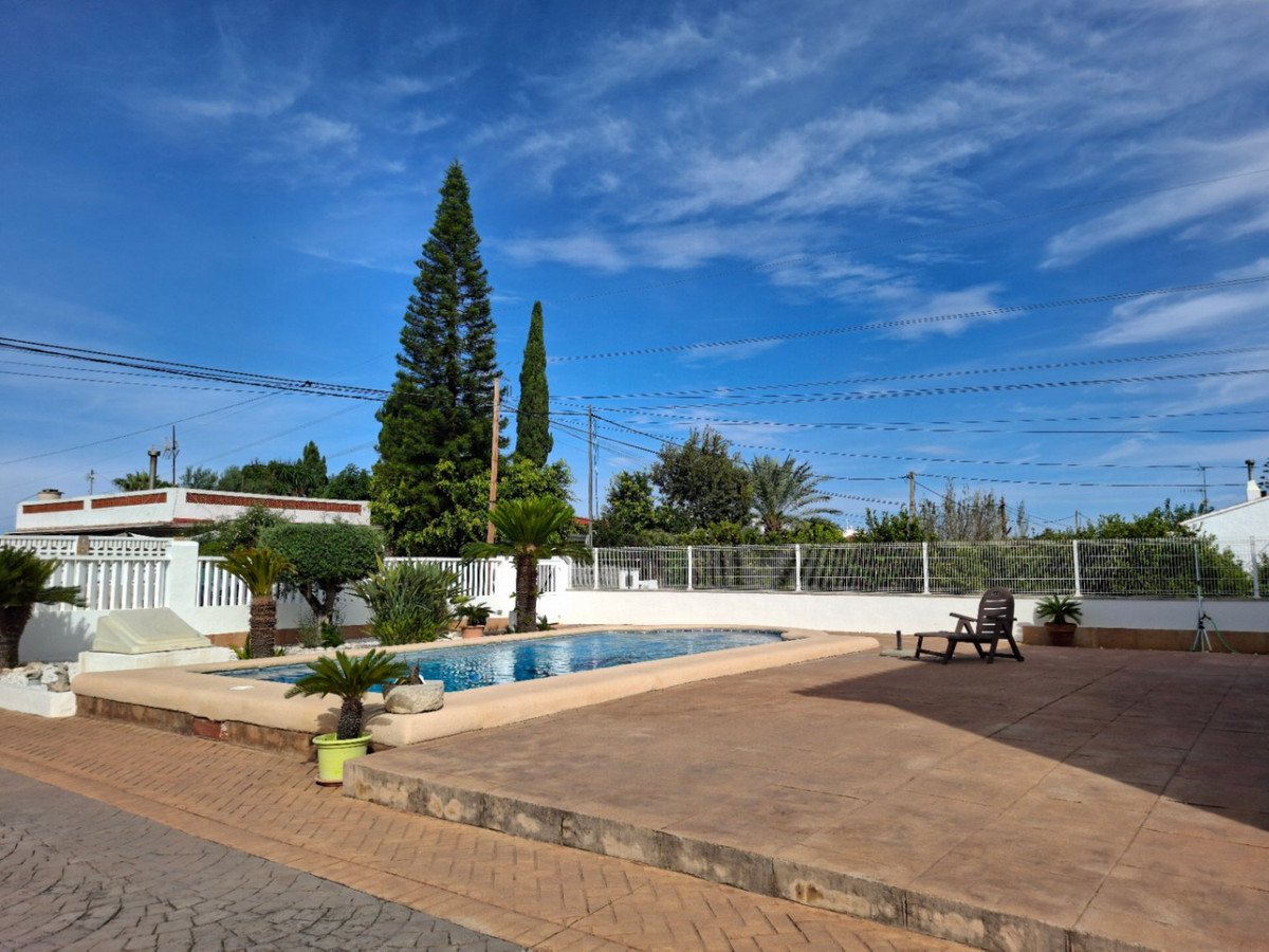 3 Bed Detached Villa in Playa