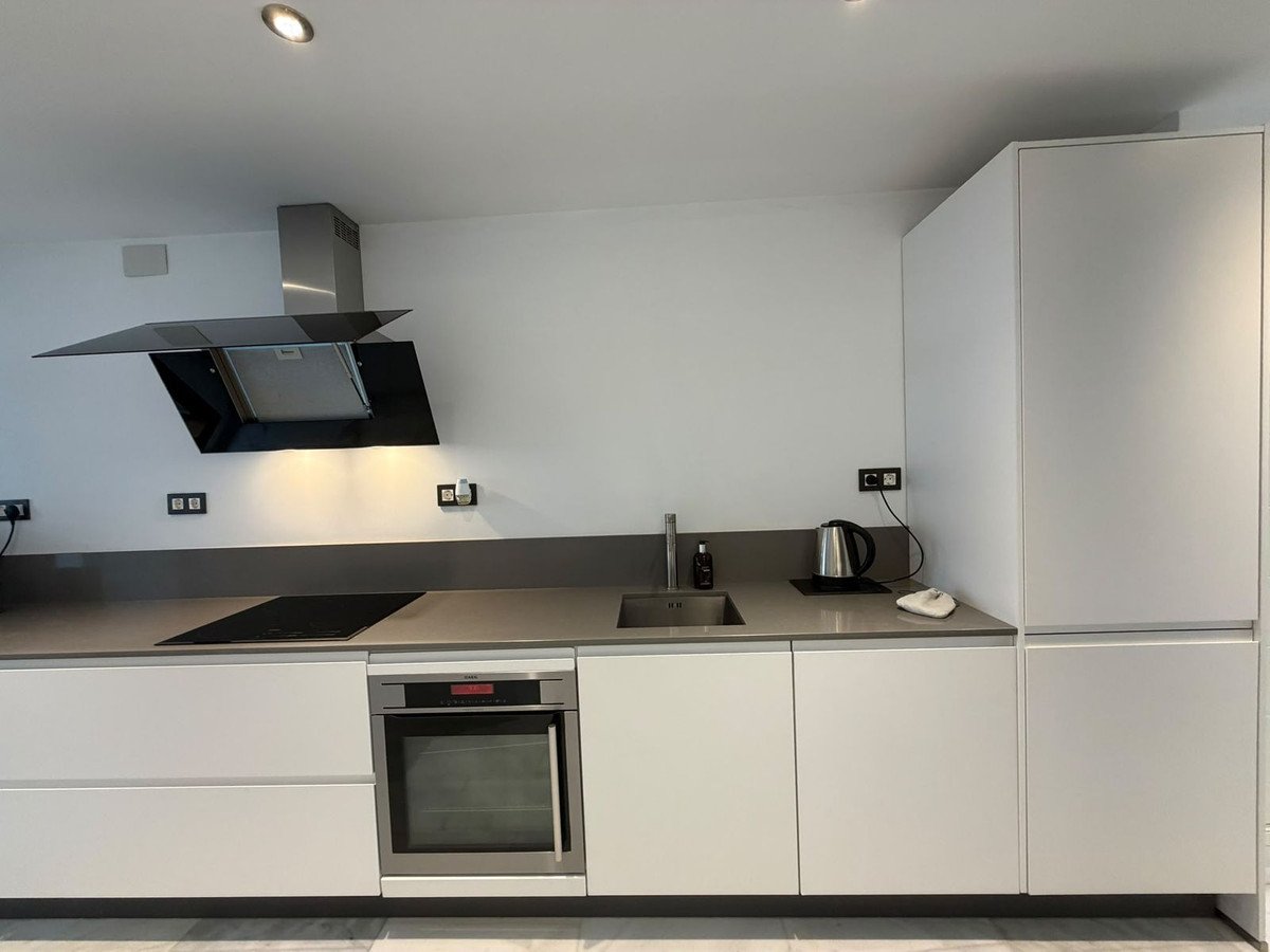 3 Bed Middle Floor Apartment in Estepona