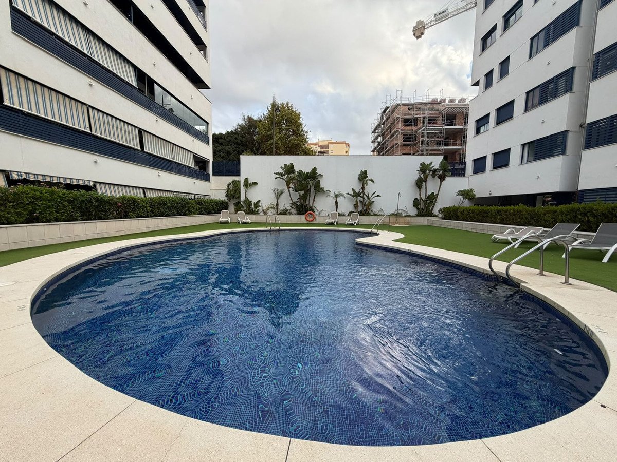 3 Bed Middle Floor Apartment in Estepona
