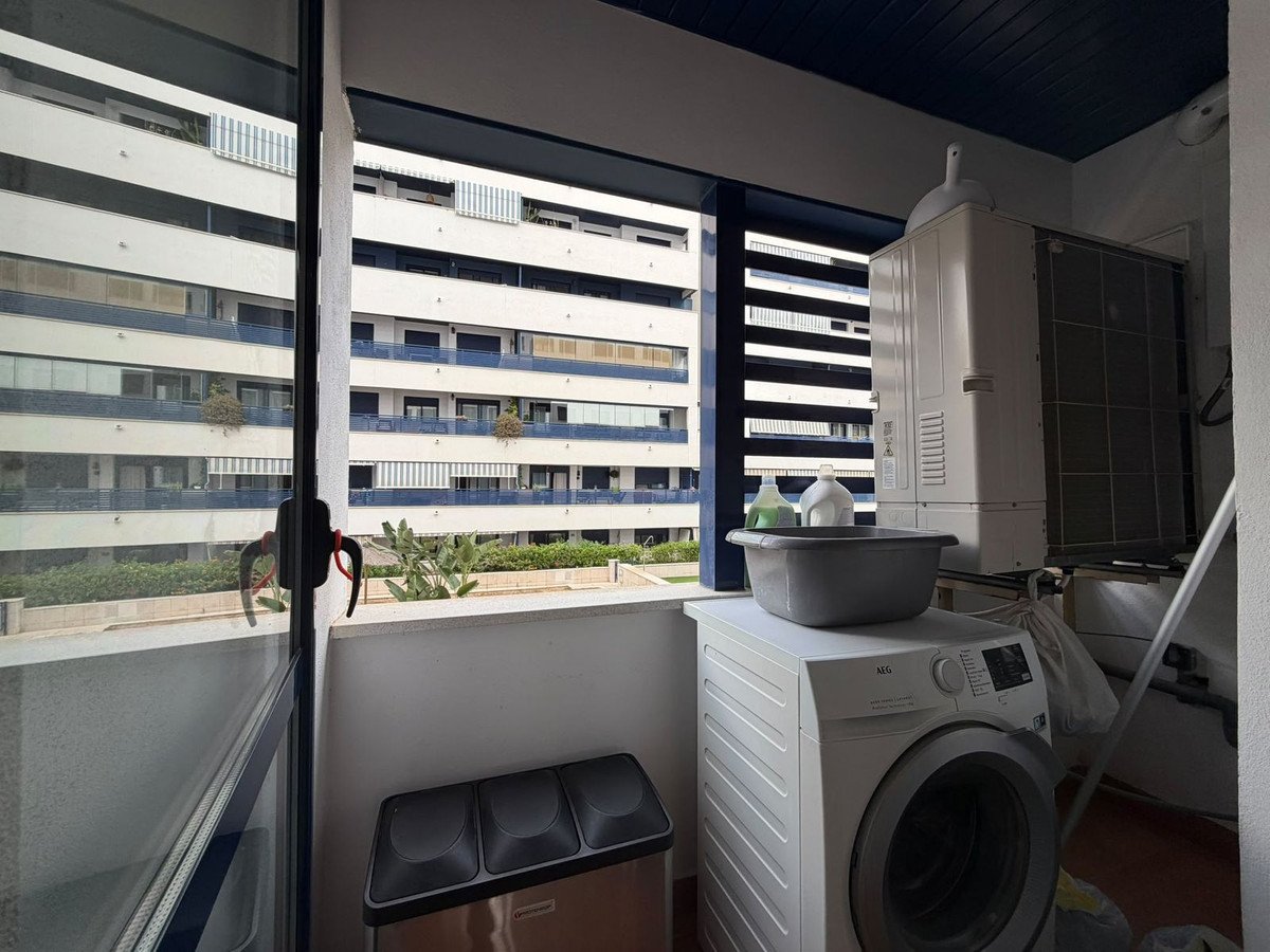 3 Bed Middle Floor Apartment in Estepona
