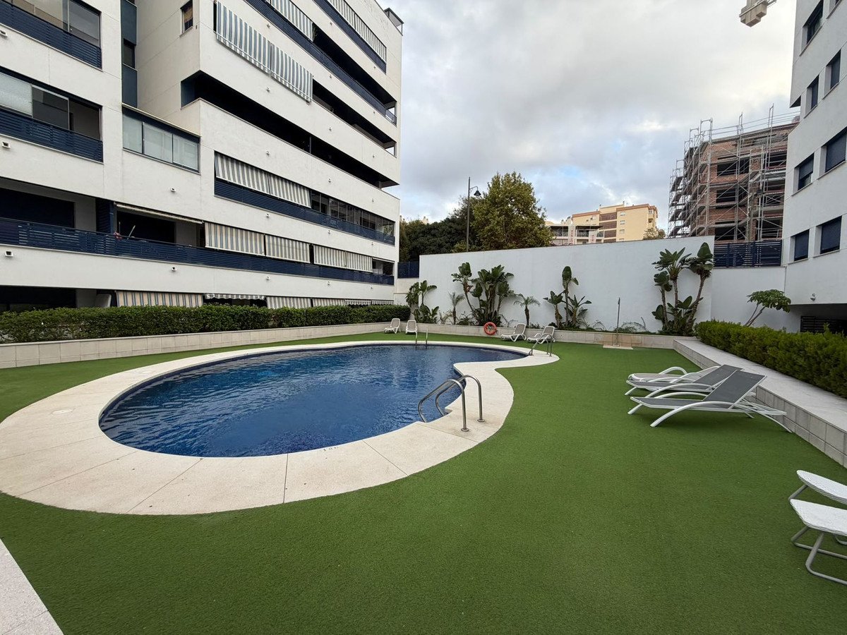 3 Bed Middle Floor Apartment in Estepona