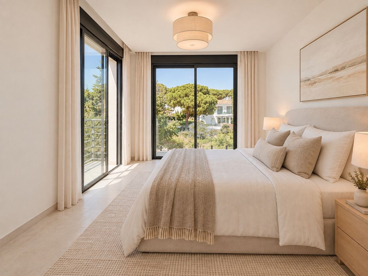 4 Bed Detached Villa in Elviria
