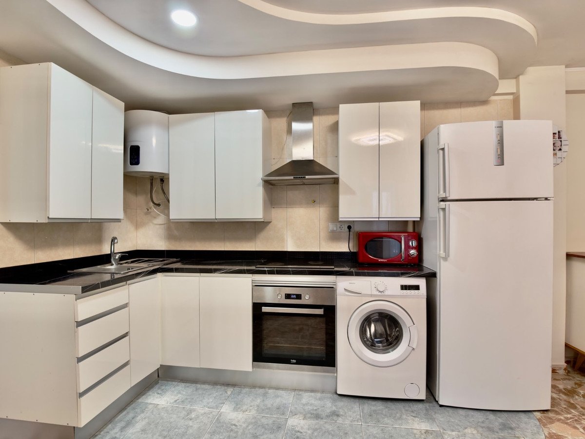 2 Bed Ground Floor Apartment in La Veleta