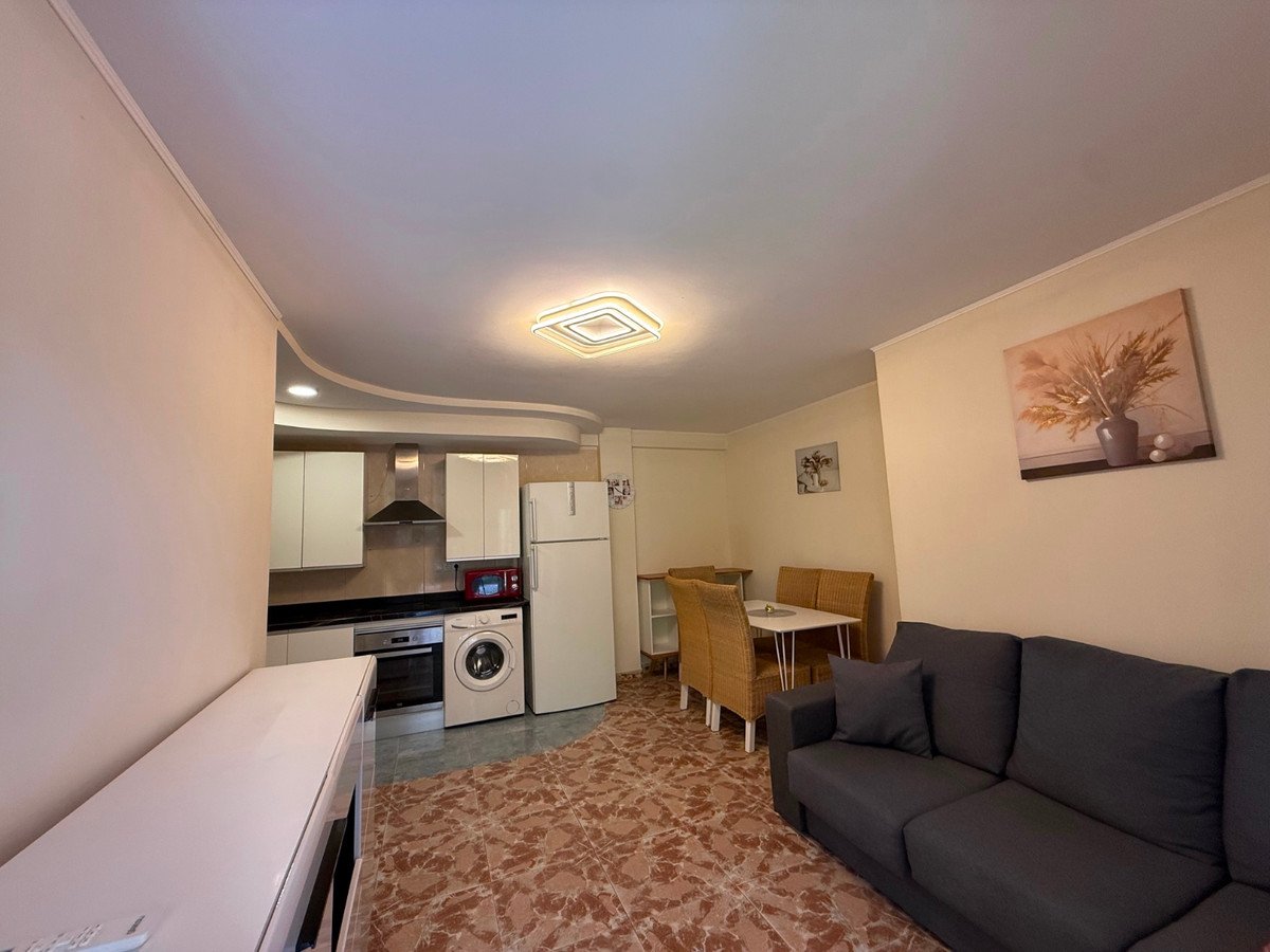 2 Bed Ground Floor Apartment in La Veleta