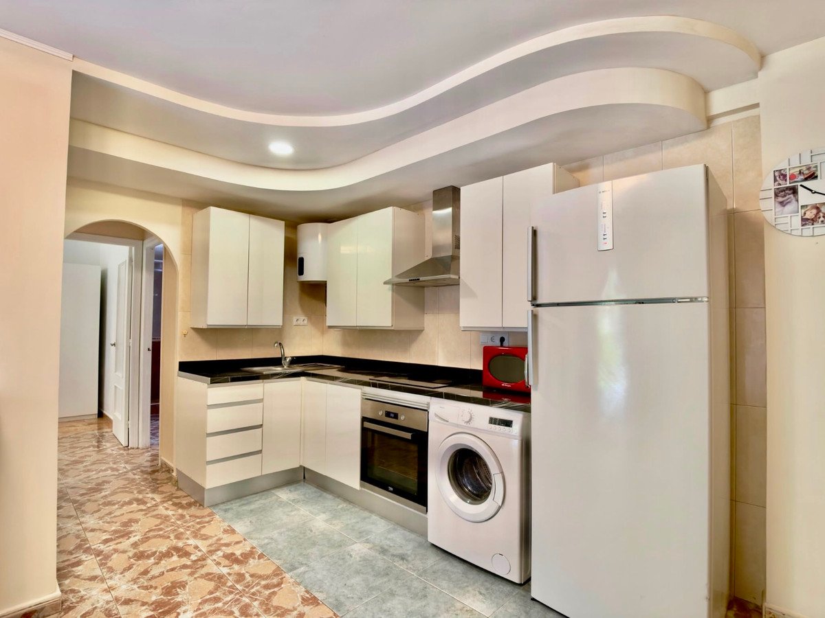 2 Bed Ground Floor Apartment in La Veleta