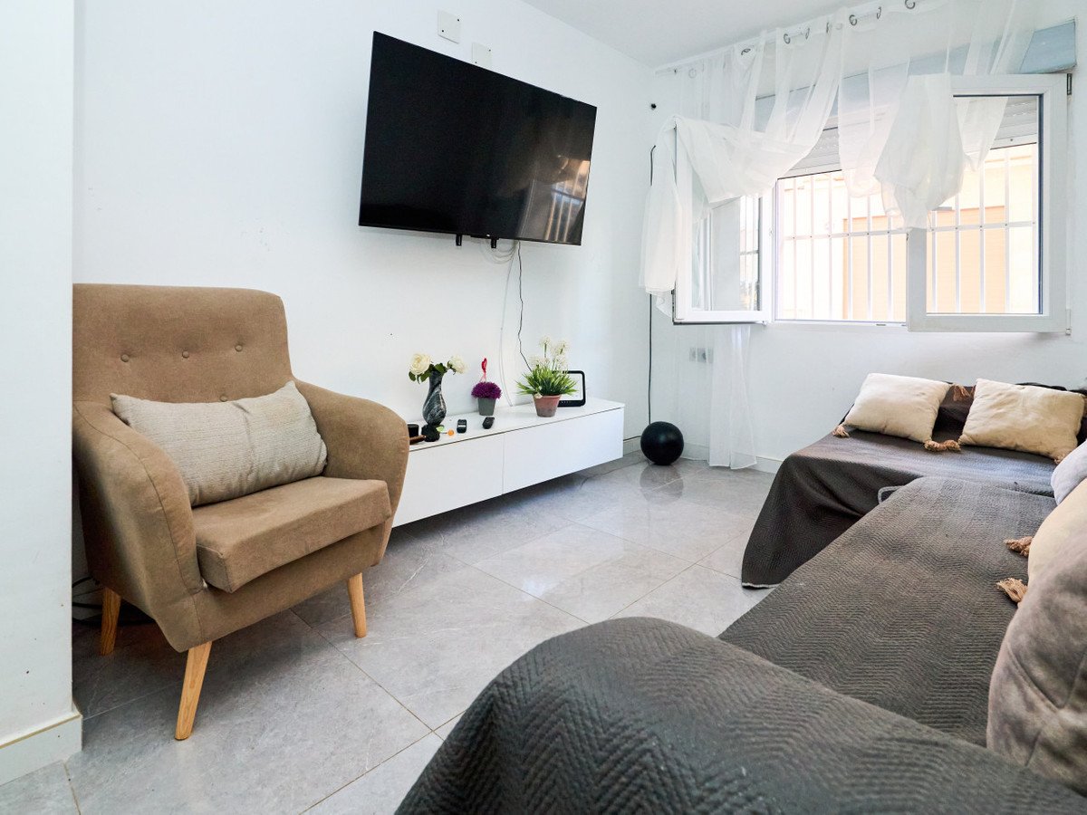 2 Bed Ground Floor Apartment in La Mata