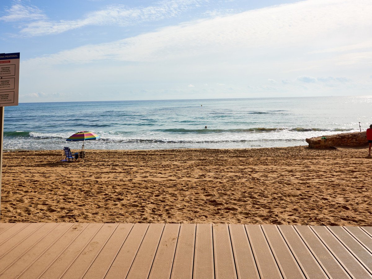 2 Bed Ground Floor Apartment in La Mata