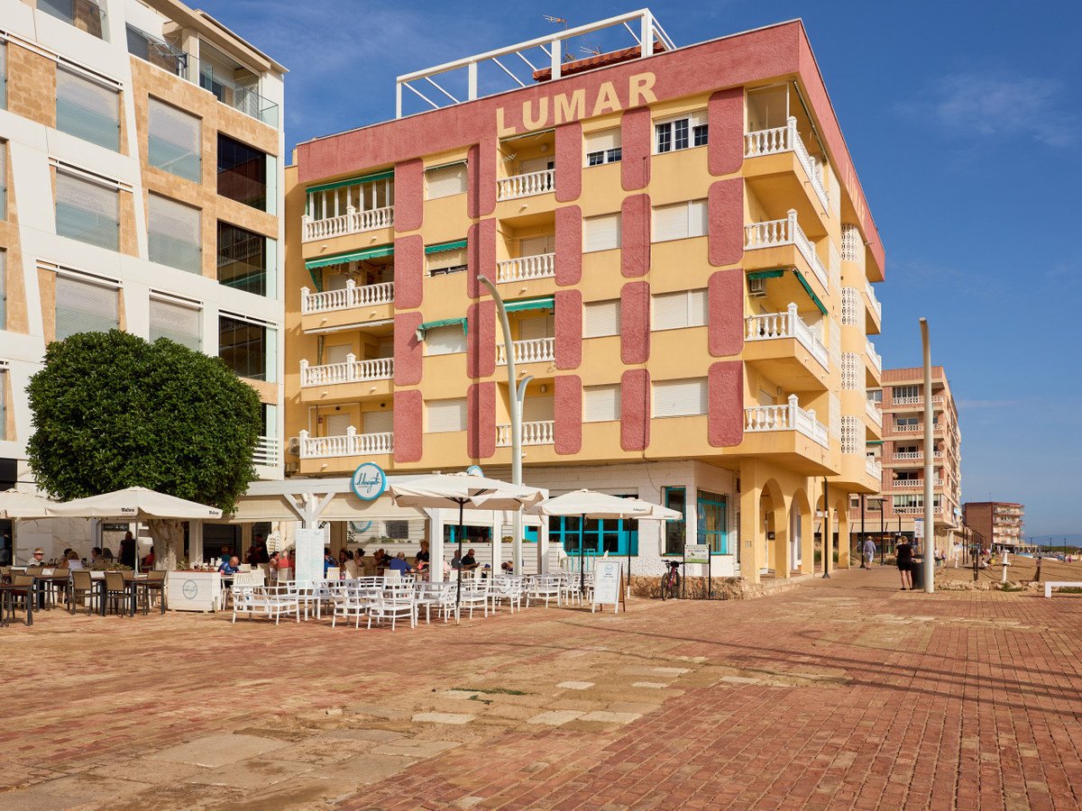 2 Bed Ground Floor Apartment in La Mata