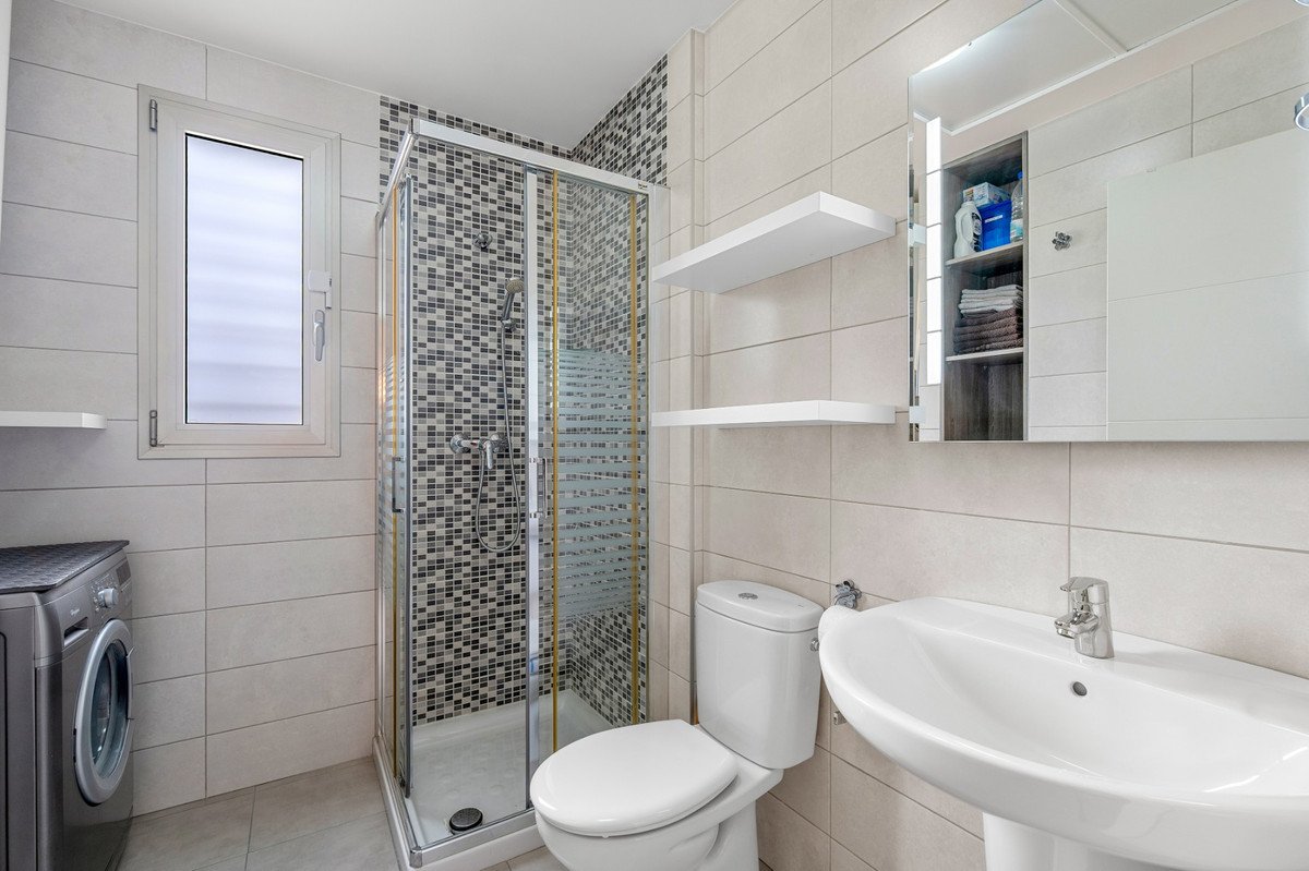 2 Bed Ground Floor Apartment in Los Dolses