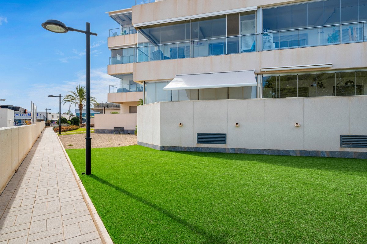 2 Bed Ground Floor Apartment in Los Dolses